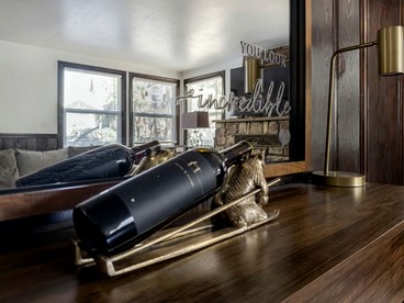 Relaxing Mountain Escape with Cozy Interiors & Nature Views in Big Bear Lakes, California - Big Bear Lake, California - glamping.directory