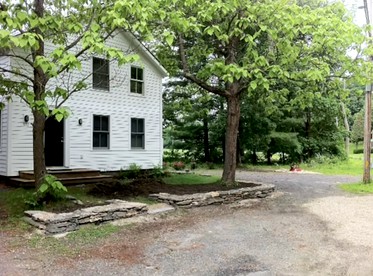 Riverfront Cabin with Beautiful Views of Housatonic River in Great Barrington, Massachusetts - glamping.directory