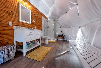 Fully-Equipped Luxury Dome Rental for 4 in Burnet, Texas - Burnet, Texas - glamping.directory
