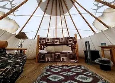Cozy Tipi with Bunk Bed and Resort Amenities near Hall, Montana - Hall, Montana - glamping.directory