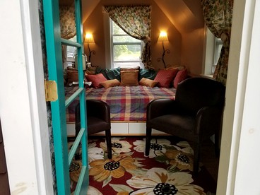 Idyllic Tiny House with a Chiminea Ideal for Weekend Getaways from Boston - Ayer, Massachusetts - glamping.directory