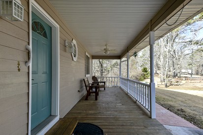 Spacious Family Sized Ozark Mountain Cabin with Pool Table and Game Room in Branson, Missouri - Branson, Missouri - glamping.directory