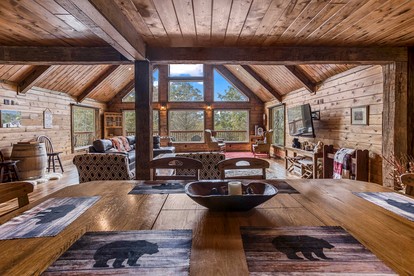 Luxury Lakeside Mountain Escape with Wraparound Deck Near Terra Alta, West Virginia - Terra Alta, West Virginia - glamping.directory