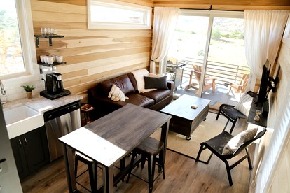 Spectacular Secluded Tiny House with Stunning Desert Views in Escalante, Utah - Escalante, Utah - glamping.directory