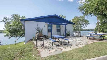 Family-Friendly Cabin Rental on Lake Lyndon B. Johnson in Kingsland, Texas - Kingsland, Texas - glamping.directory