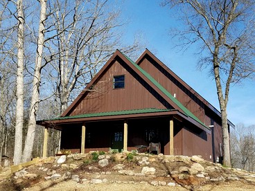 Amazing Cabin for a Weekend Getaway near Missouri River in Steelville, Missouri - glamping.directory