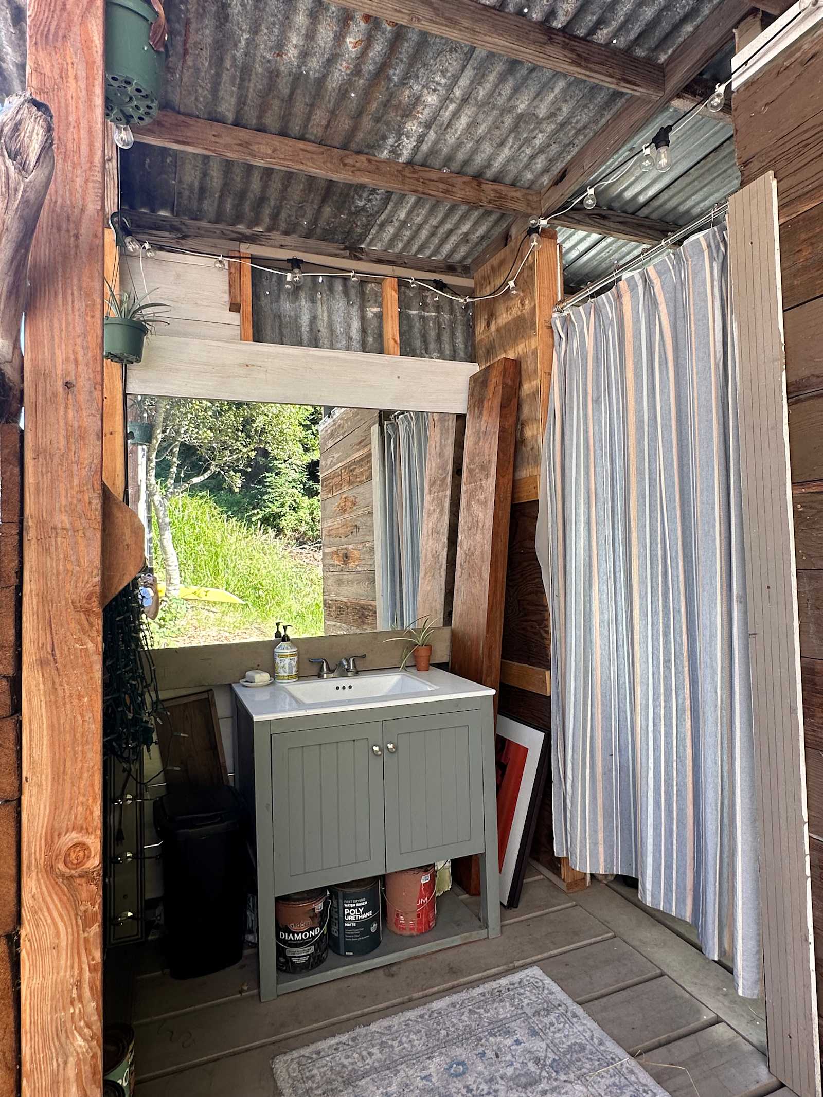 Shiima koh - Aptos Hills Larkin Valley, California - glamping.directory