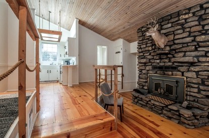 Newly Remodeled Cabin with Lake Views & Grill Patio in Rogers, Arkansas - Rogers, Arkansas - glamping.directory