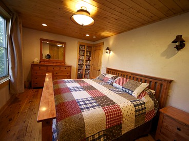 Stately and Unique Cabin Rental with a Wood-Burning Stove near Logan, Utah - Smithfield, Utah - glamping.directory