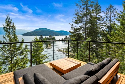 Stunning Designer Rental with Breathtaking Views for a Memorable Escape in Nature by Lake Pend Orielle in Idaho - Sagle, Idaho - glamping.directory