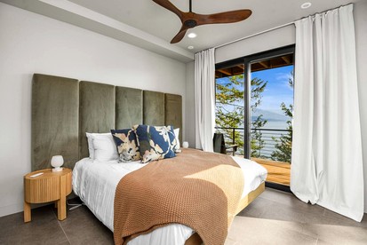Stunning Designer Rental with Breathtaking Views for a Memorable Escape in Nature by Lake Pend Orielle in Idaho - Sagle, Idaho - glamping.directory