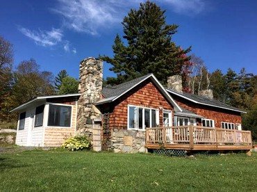 Superb Getaway Rental with Mountain Views near White Mountain National Forest, New Hampshire - glamping.directory
