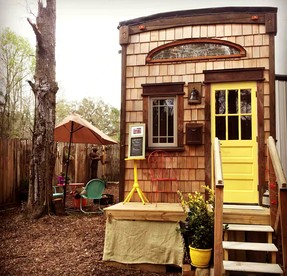 Off-Grid Tiny House Surrounded by Trees in Ravenel, South Carolina - Ravenel, South Carolina - glamping.directory