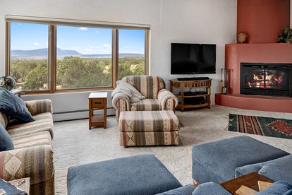 Luxury Vacation Rental with a Fireplace and Views near McPhee Reservoir in Colorado - Durango, Colorado - glamping.directory