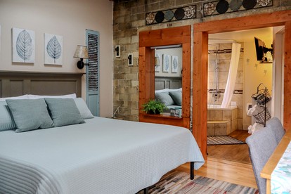 Modern Getaway Suite near Spectacular State Parks in Hocking County, Ohio - Logan, Ohio - glamping.directory