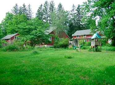 Idyllic Cottage Rental for Four in Woodstock, New York - Woodstock, New York - glamping.directory