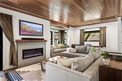 Joyful Cottage with Hot-tub in Guerneville, California - Guerneville, California - glamping.directory