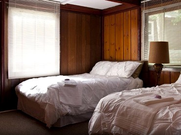 Rustic Cabin with Private Sundeck in Lake George, New York - Lake George, New York - glamping.directory