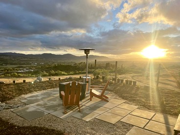 Cozy Camper with Fire Pit and Beautiful Sunsets in California - Temecula , California - glamping.directory