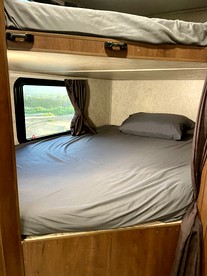 Cozy Camper with Fire Pit and Beautiful Sunsets in California - Temecula , California - glamping.directory