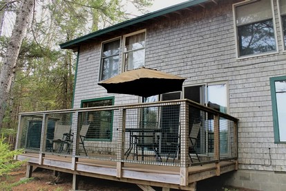 Charming Waterfront Cottage with Scenic Views, Kayak Access, Near Bar Harbor, Mount Desert Island, Maine - Mount Desert, Maine - glamping.directory
