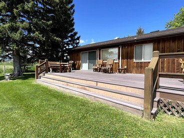 Charming Riverside Vacation Rental with Scenic Mountain Views near Ennis, Montana - glamping.directory