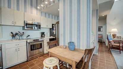 Expansive Beach House in Gated Community with Ocean Views in Georgetown, South Carolina - Georgetown, South Carolina - glamping.directory