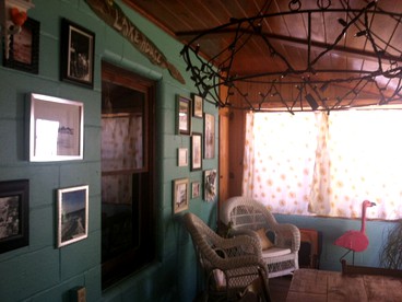 Comfortable Lakefront Cottage Rental near Ocala National Forest, Florida - Ocklawaha, Florida - glamping.directory