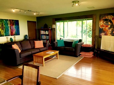 Stunning Cabin Rental with Beautiful Lanai for Groups in Captain Cook, Hawaii - Captain Cook, Hawaii - glamping.directory