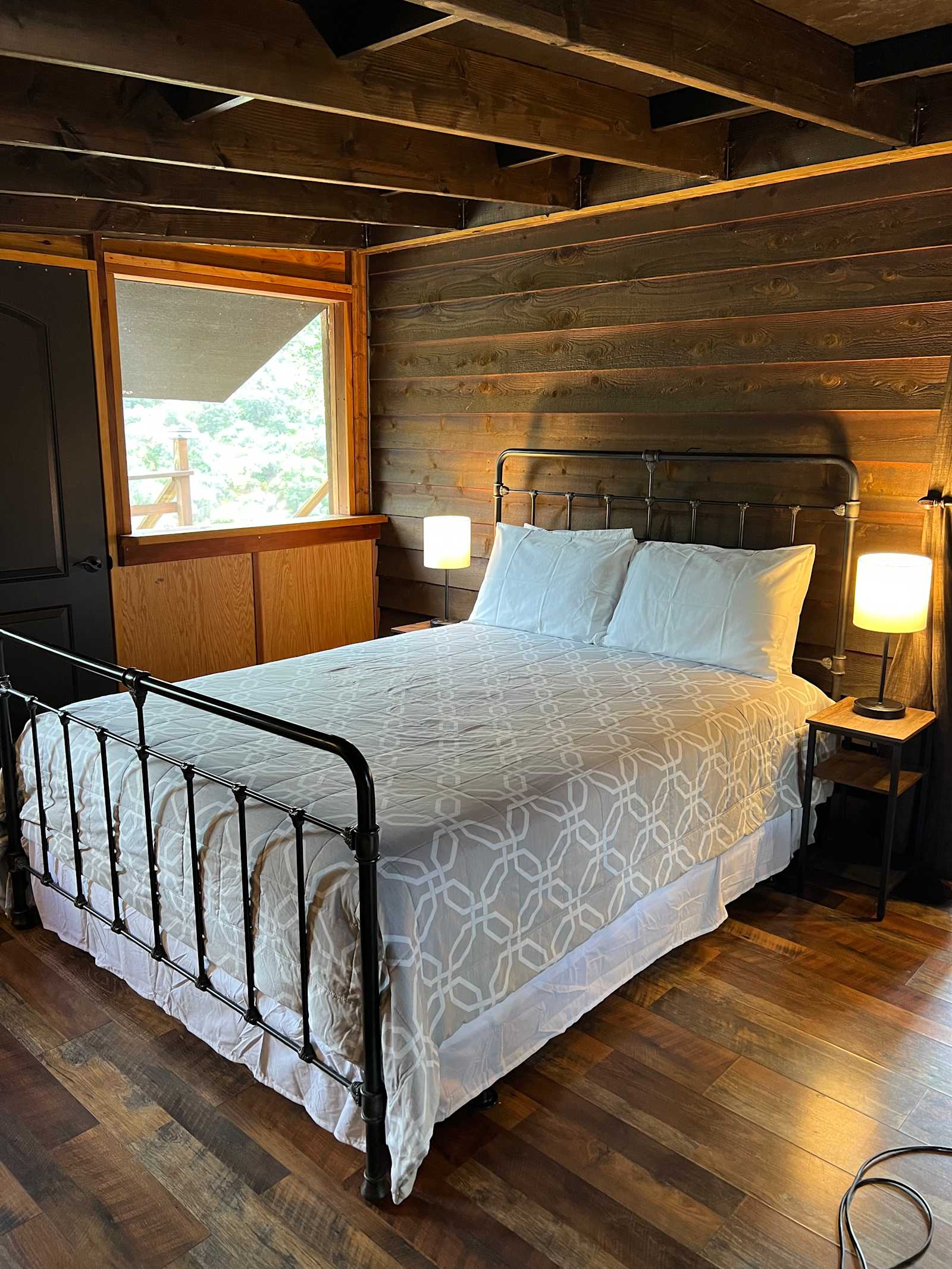 Sequoia Secluded Escape - Three Rivers, California - glamping.directory