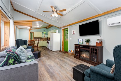 Tranquil Hocking Hills Cottage at Old Mans Cave Perfect for a Pet-Friendly Getaway with Private Outdoor Jacuzzi - Logan, Ohio - glamping.directory
