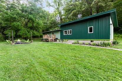 Tranquil Hocking Hills Cottage at Old Mans Cave Perfect for a Pet-Friendly Getaway with Private Outdoor Jacuzzi - glamping.directory