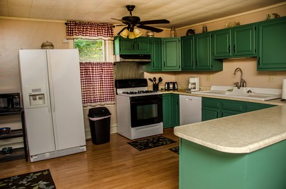 Spacious Appalachian Mountain Cabin Rental for West Virginia Family Vacations - Moatsville, West Virginia - glamping.directory