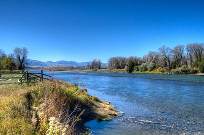 Wonderful River Cottage with Great Hiking Trails in Montana - Pray, Montana - glamping.directory