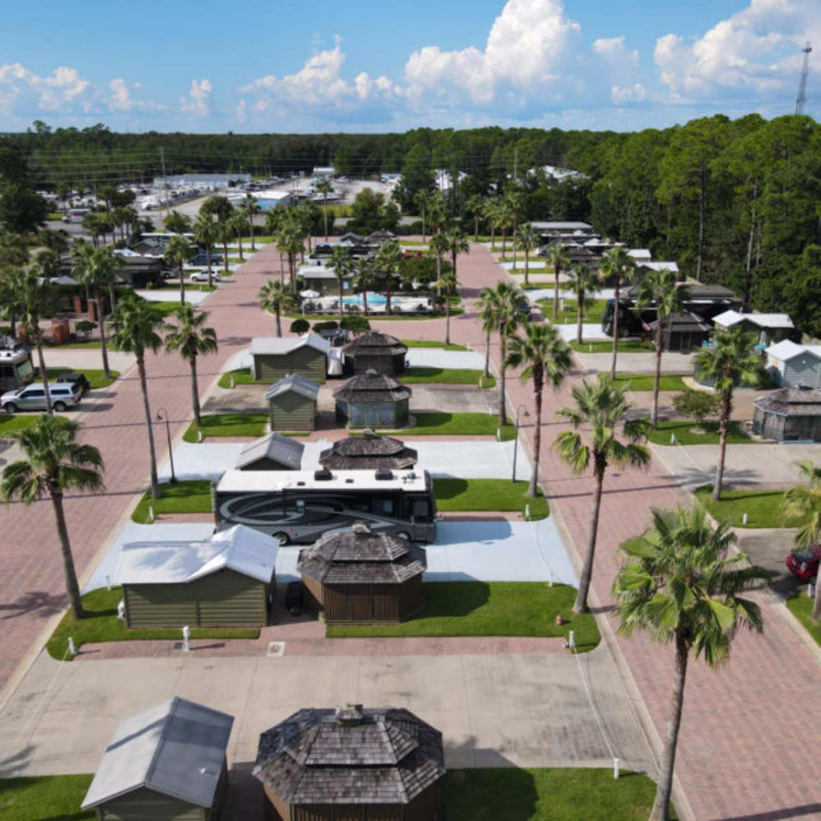 Terry Cove Motor Coach Resort - Orange Beach, Alabama - glamping.directory