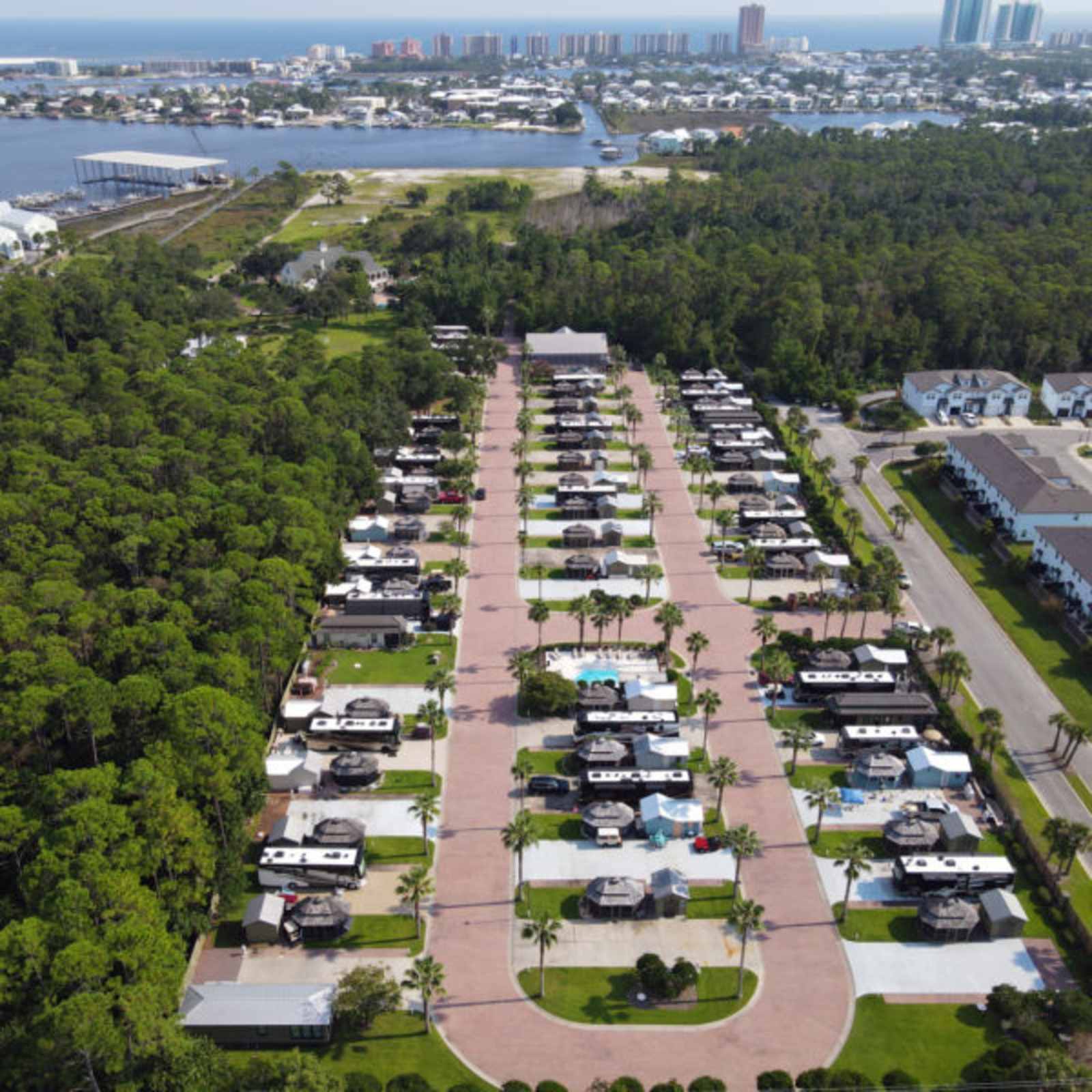 Terry Cove Motor Coach Resort - Orange Beach, Alabama - glamping.directory
