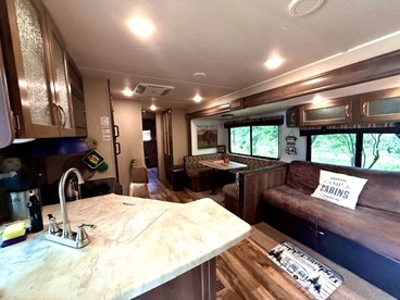 Texas Hill Country Glamping Caravan for a Nature Escape near Hamilton Creek - Marble Falls, Texas - glamping.directory