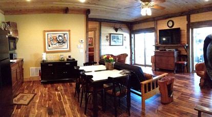 Cozy Cabin Rental near Water on Lake Shore Island in Guntersville, Alabama - Guntersville, Alabama - glamping.directory