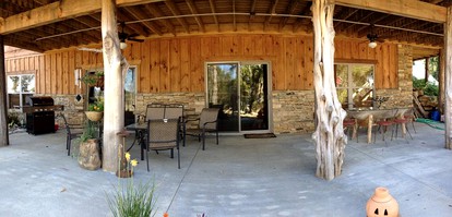 Cozy Cabin Rental near Water on Lake Shore Island in Guntersville, Alabama - Guntersville, Alabama - glamping.directory