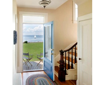 Historic Lighthouse Cottage Rental with a Secluded Beach in Pocasset, Massachusetts - Pocasset, Massachusetts - glamping.directory