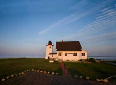Historic Lighthouse Cottage Rental with a Secluded Beach in Pocasset, Massachusetts - glamping.directory