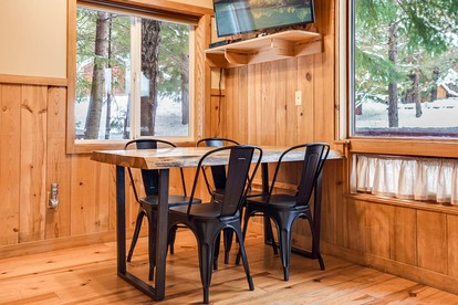 Cozy Cabin Rental with Amazing Hiking and Skiing in the Cascades, Washington - Trout Lake, Washington - glamping.directory