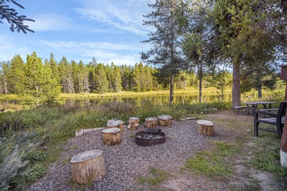 Beautiful Waterside Cabin Surrounded by Nature in Island Park, Idaho - Island Park, Idaho - glamping.directory