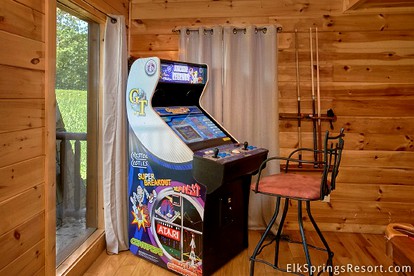 Charming Rental Cabin in Gatlinburg for a Tennessee Getaway - Gatlinburg, Tennessee - glamping.directory