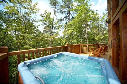 Charming Rental Cabin in Gatlinburg for a Tennessee Getaway - Gatlinburg, Tennessee - glamping.directory