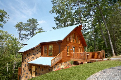 Charming Rental Cabin in Gatlinburg for a Tennessee Getaway - Gatlinburg, Tennessee - glamping.directory