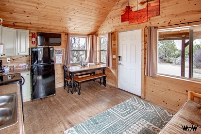 Fully-Furnished Cabin Rental with Beautiful Mountain Views Near Moab, Utah - Monticello, Utah - glamping.directory