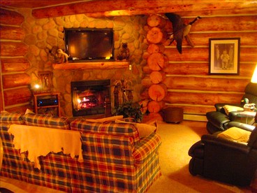 Custom-Built Family Cabin in Manistee National Forest, Michigan - Brethren, Michigan - glamping.directory