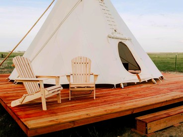 Cozy and Authentic Tipi Rental on Working Horse Ranch near Denver, Colorado - US, Colorado - glamping.directory
