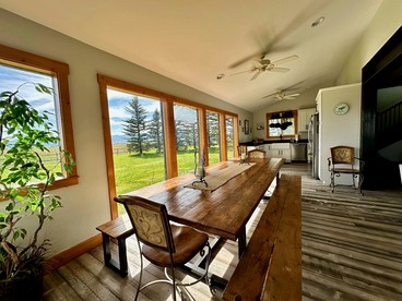 Beautiful Unit in a Scenic Farmhouse Retreat with Panoramic Views near Skiing & Trails in Tetonia, Idaho - Tetonia, Idaho - glamping.directory
